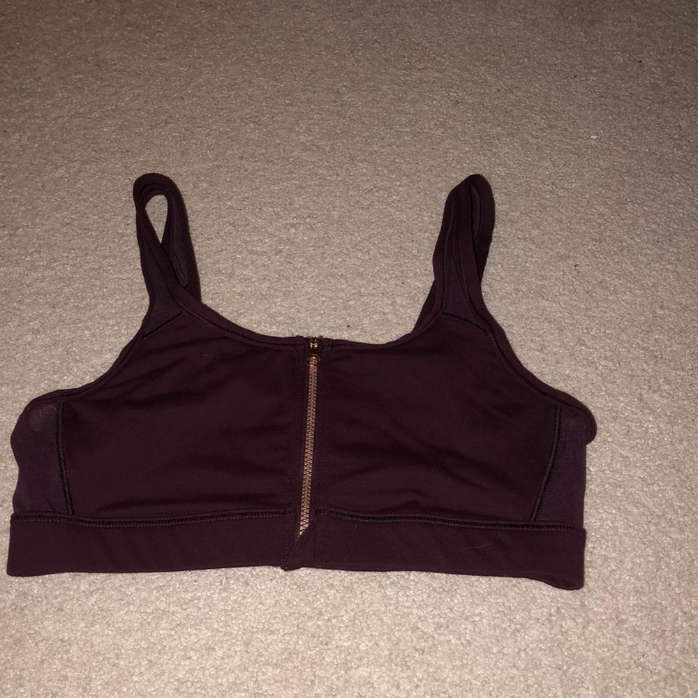 areie zip up sports bra